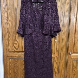 Elegant 2 piece size 12 women’s Purple Lace Dress